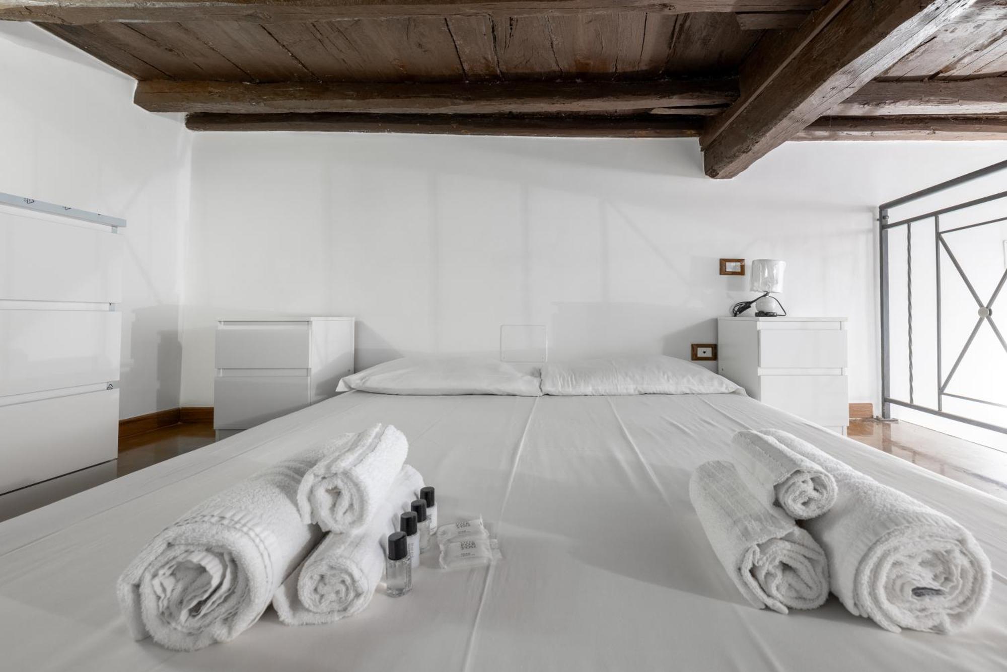 Lovely Studio Apartment - Capocci Rom Exterior foto